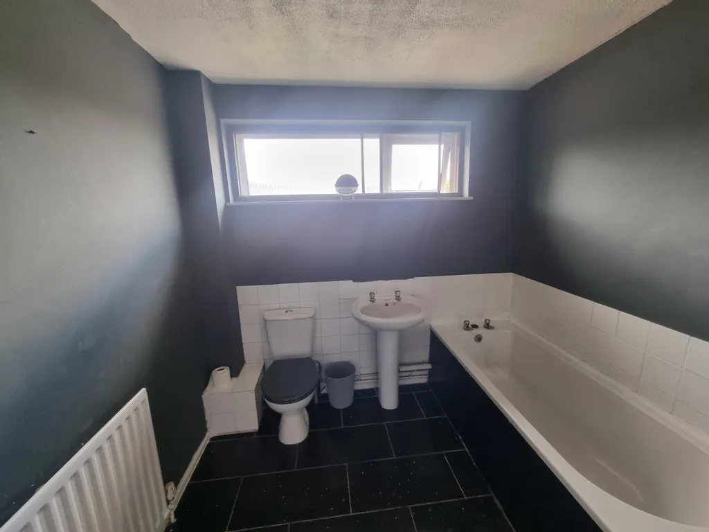 Selkirk Drive, Sutton Hill, TF7, photo 3