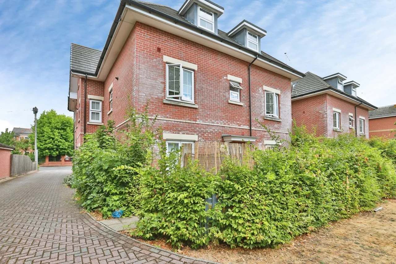 Lowther Road, Charminster, BH8, photo 18