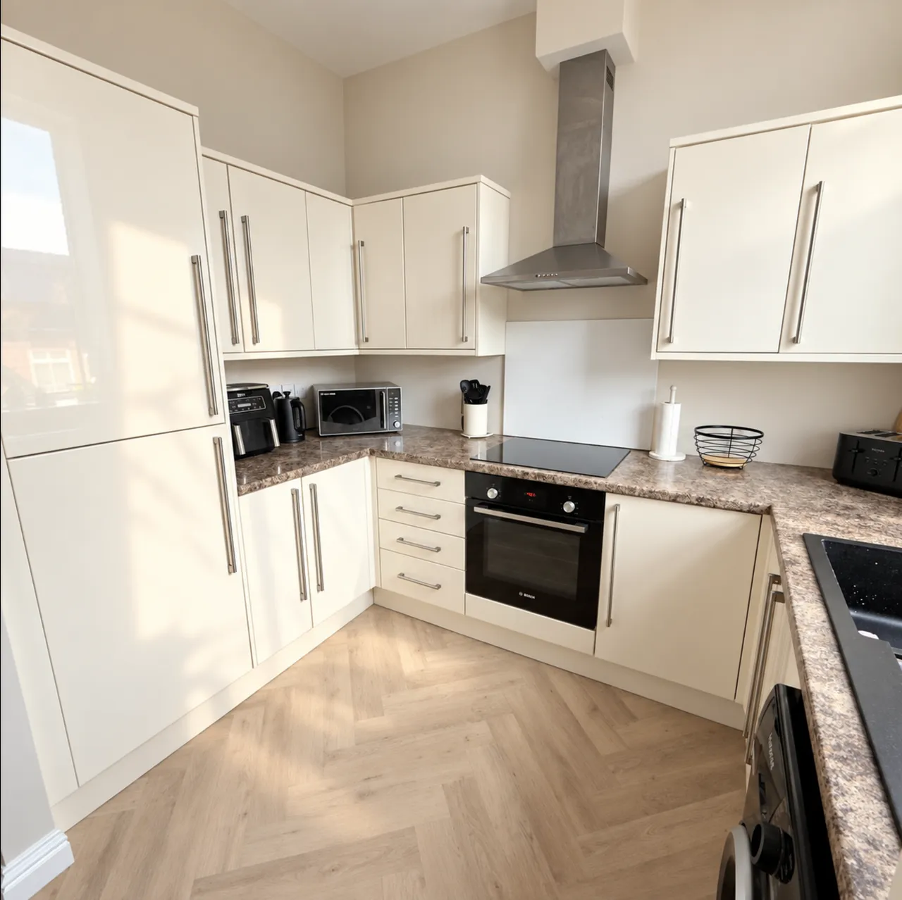 Newport Road, New Bradwell, MK13, photo 6