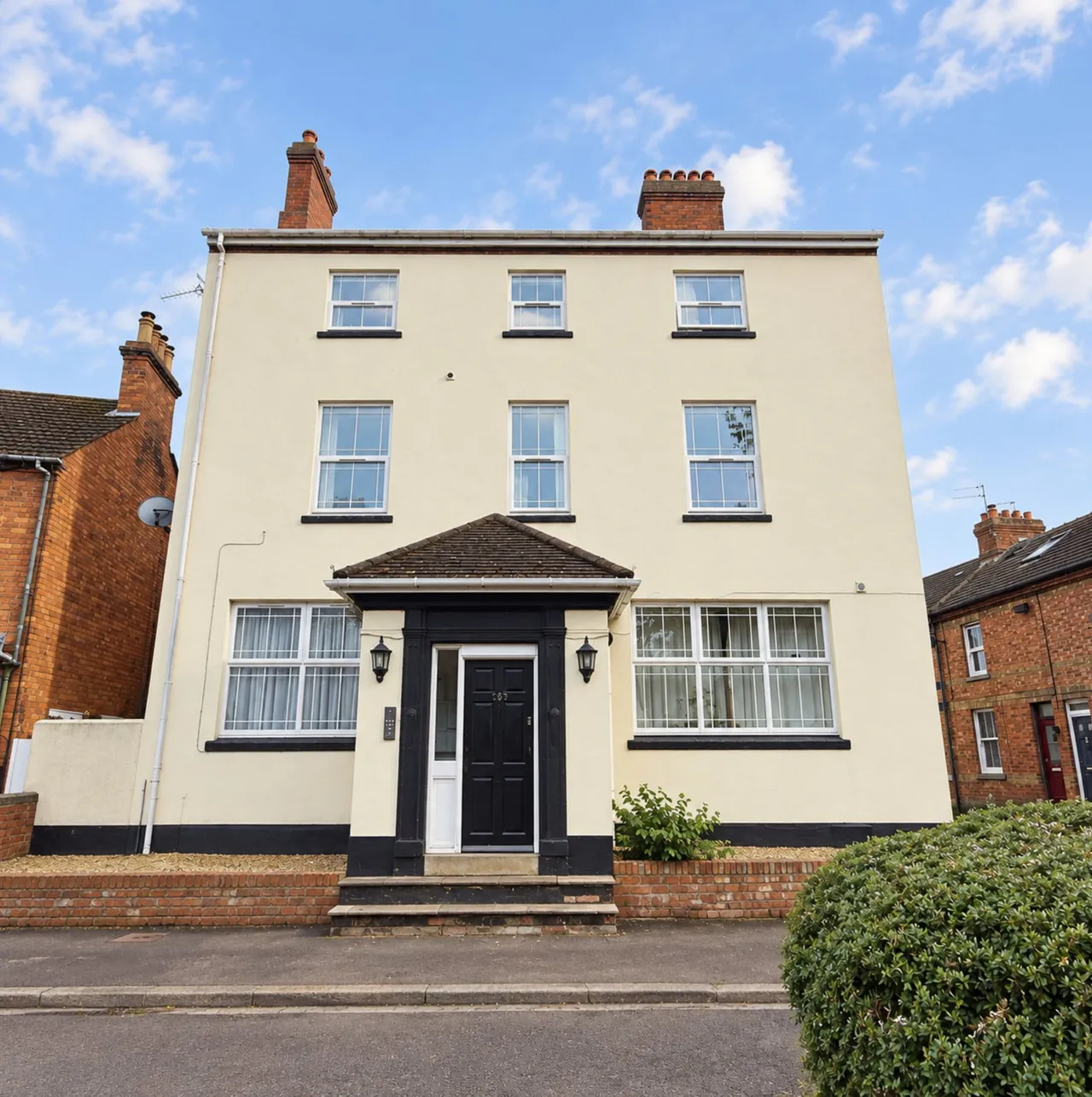Newport Road, New Bradwell, MK13, photo 14