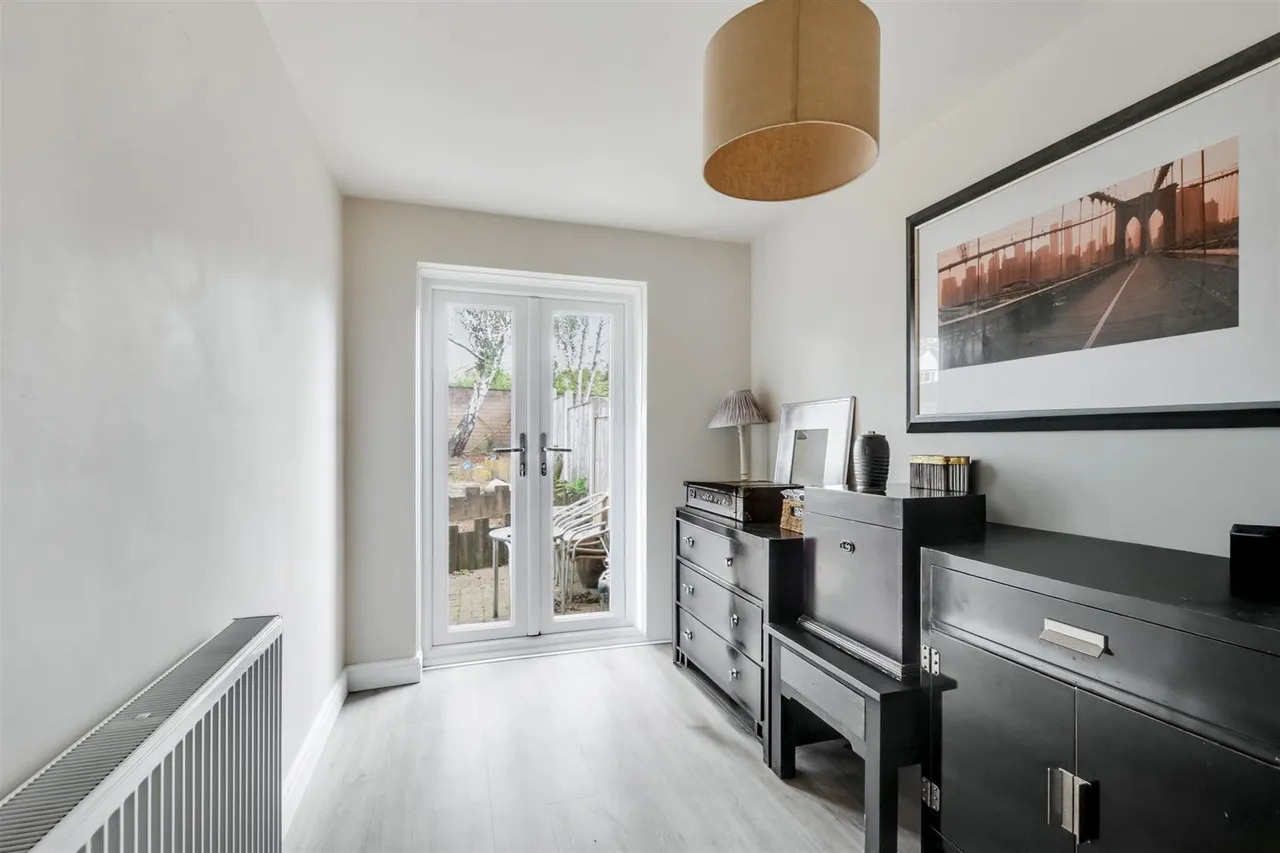 Ullswater Crescent, Bramcote, NG9, photo 10