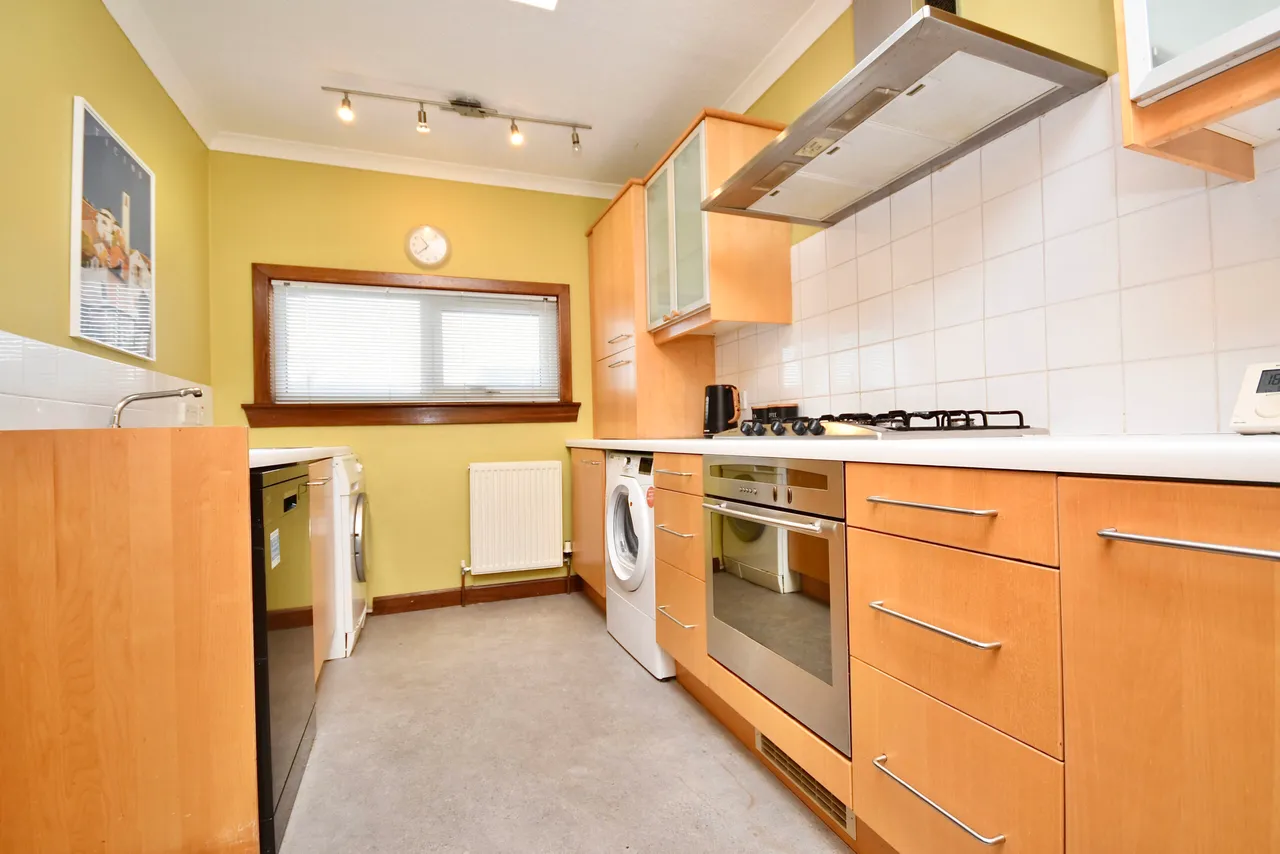 1 Sea Tower Gardens, Ayr, KA7 2XR, photo 7