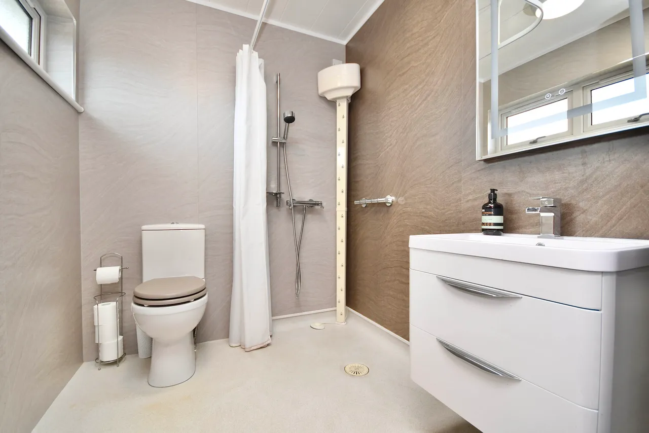 1 Sea Tower Gardens, Ayr, KA7 2XR, photo 12