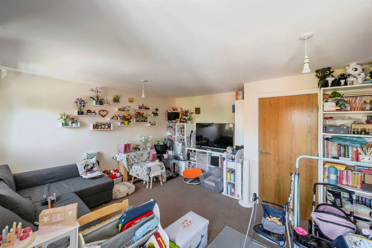 Kilner Court, Denaby Main, DN12, photo 4