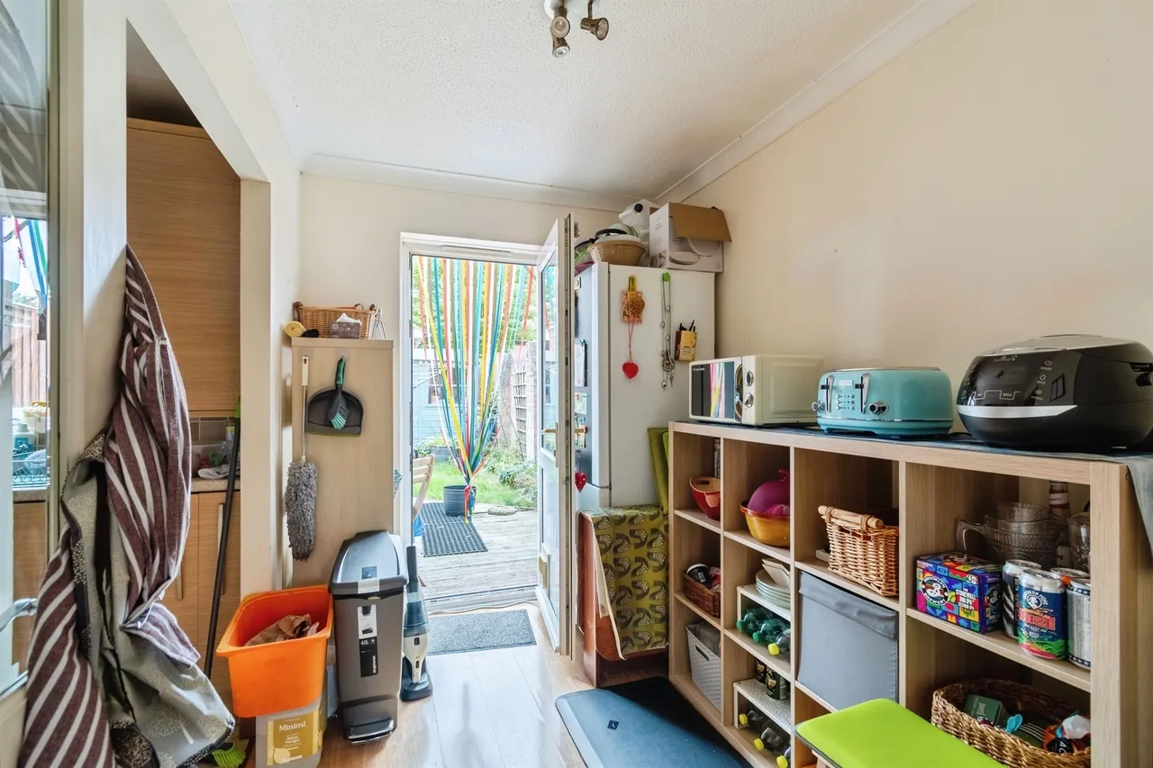 Hewlett Close, Chippenham, photo 5