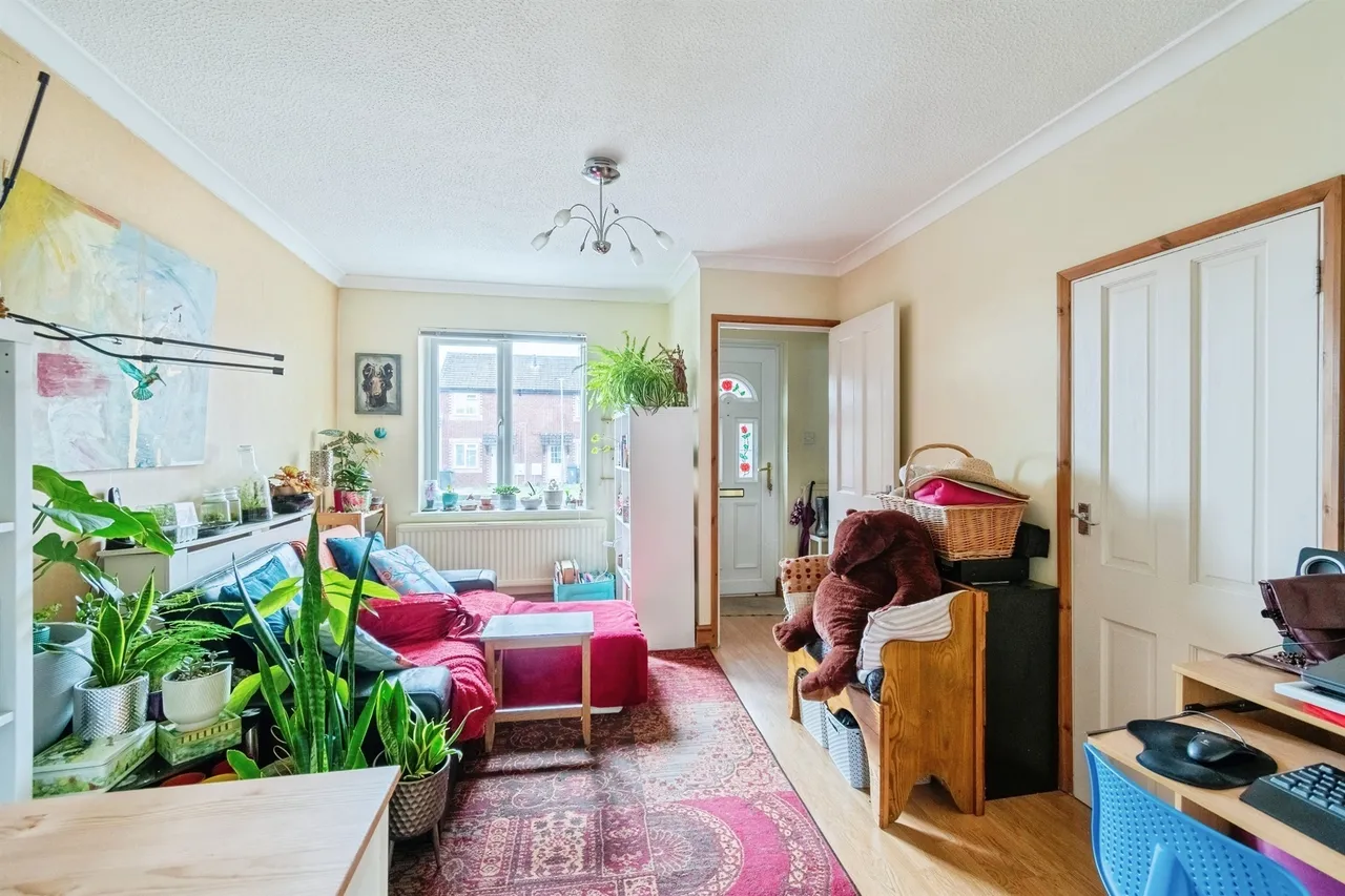Hewlett Close, Chippenham, photo 3