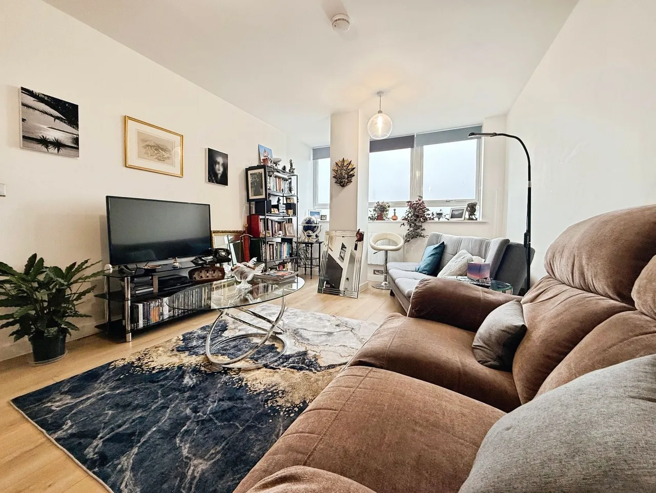 1 bed flat for sale — Meadow Walk, Chelmsford, Essex, CM1 1FU