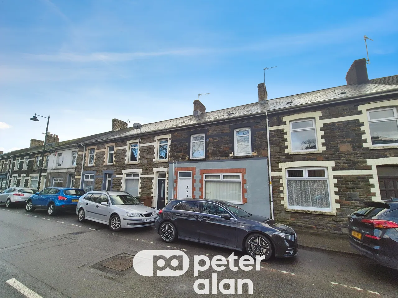 1 bed flat to rent, Commercial Street, Newport, NP11