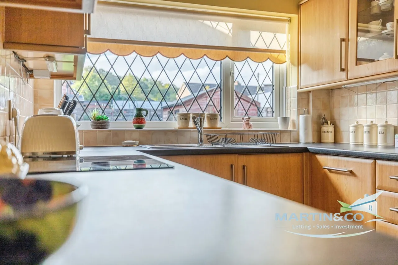 Leyton Drive, Bury, BL9, photo 11