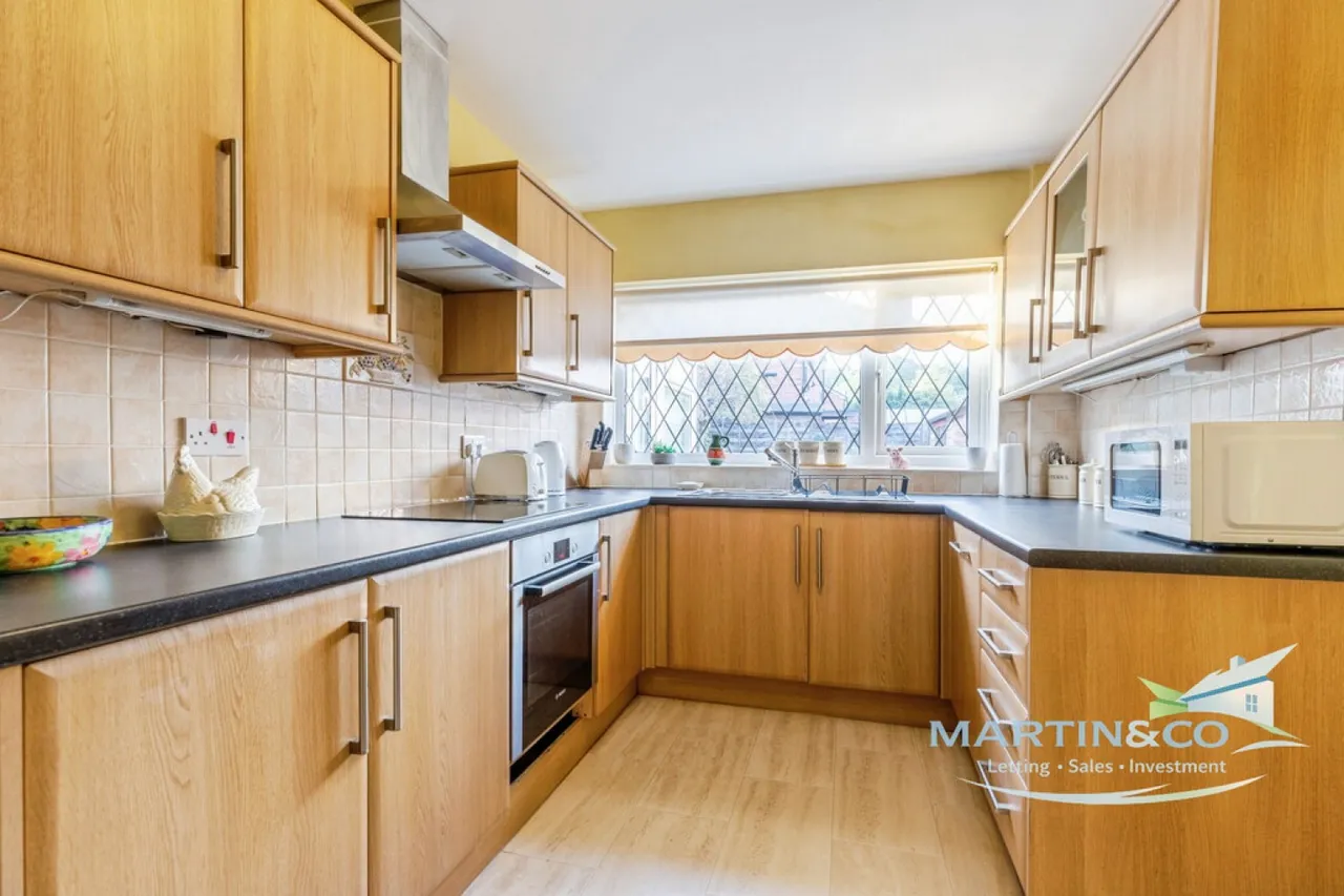Leyton Drive, Bury, BL9, photo 13