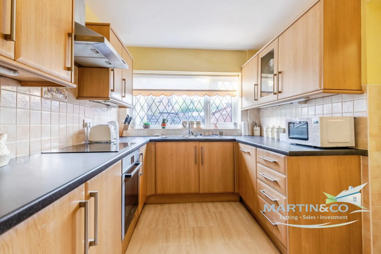 Leyton Drive, Bury, BL9, photo 12
