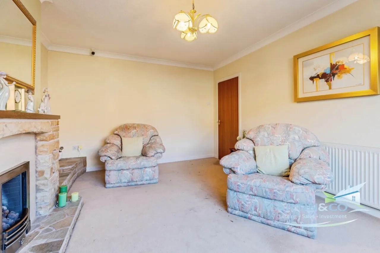 Leyton Drive, Bury, BL9, photo 4