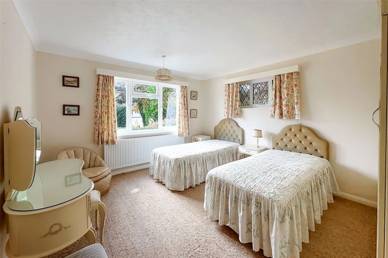 Rustington, BN16, photo 7