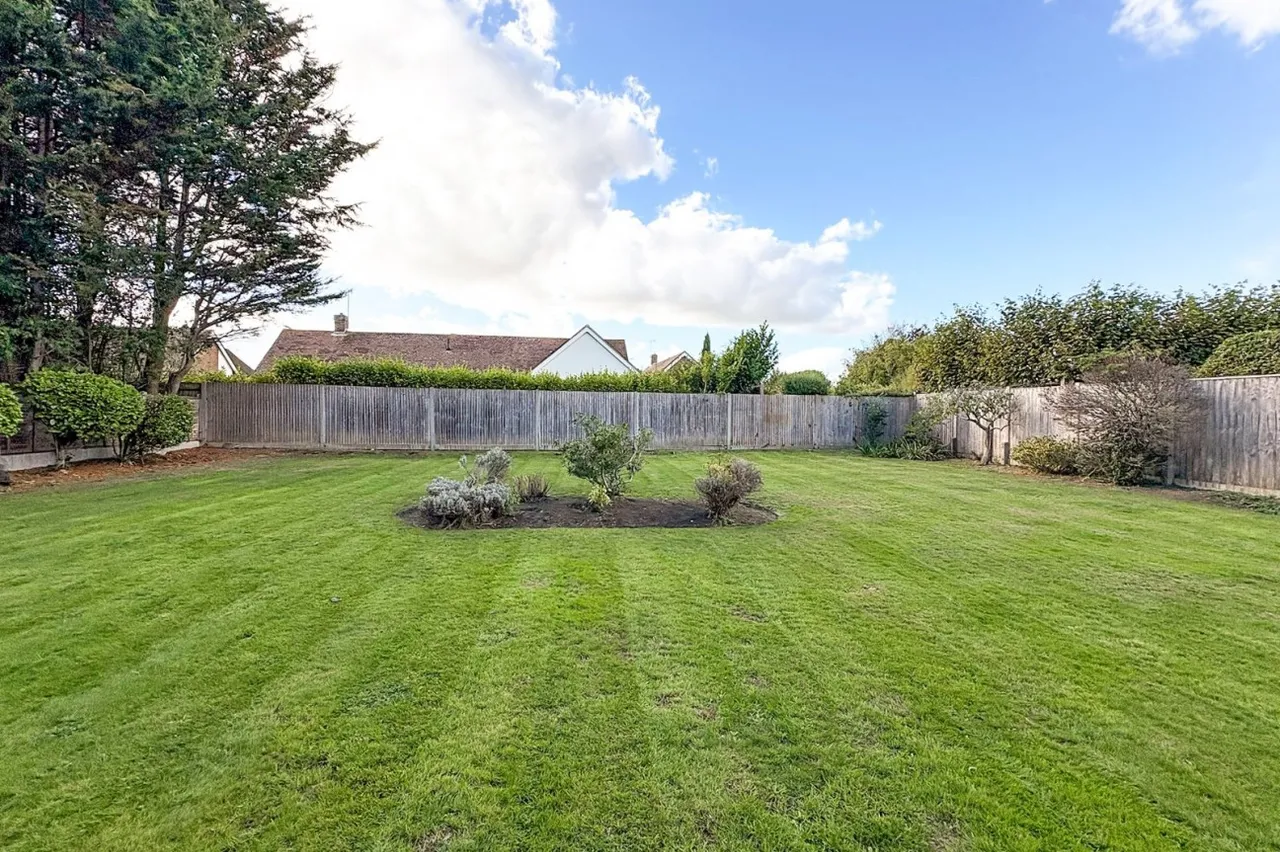 Rustington, BN16, photo 10