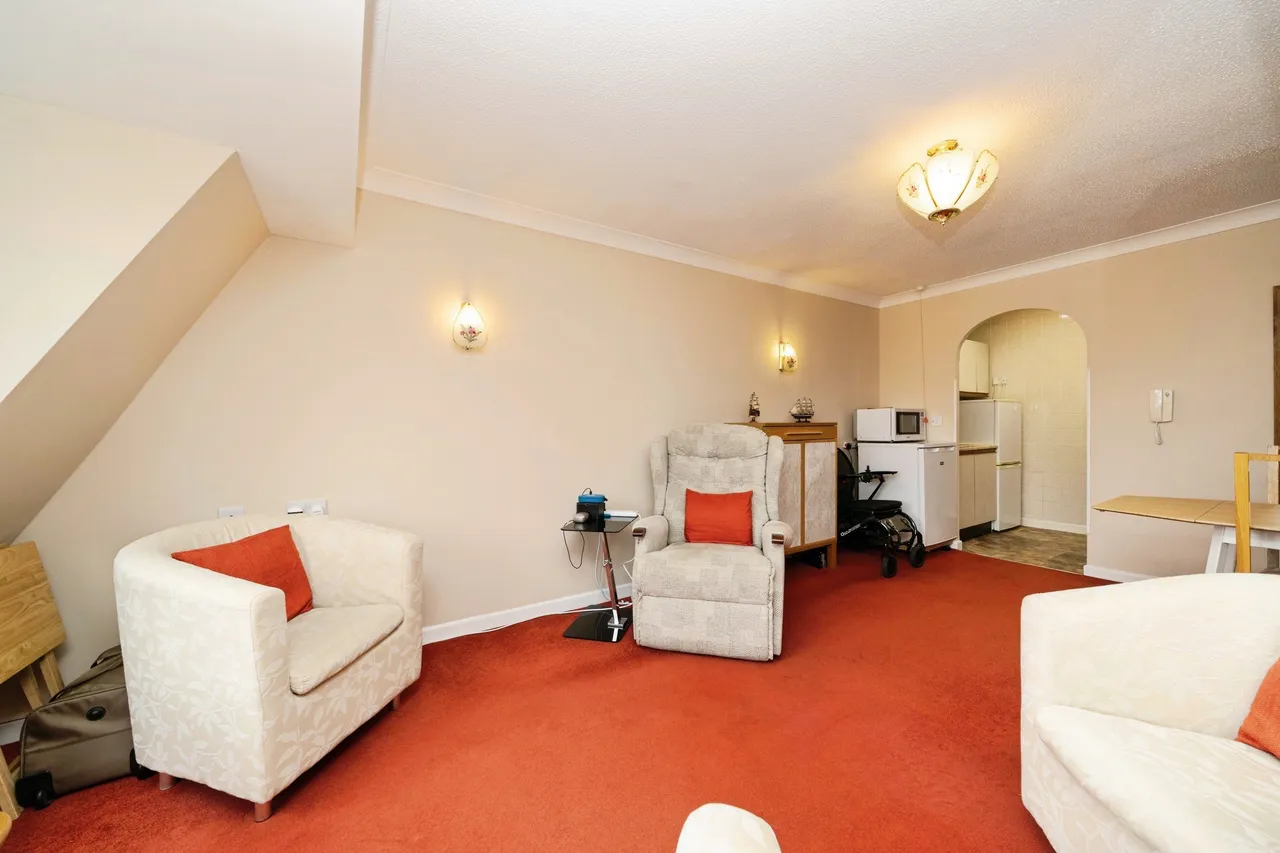 Bartholomew Street West, Exeter, photo 7