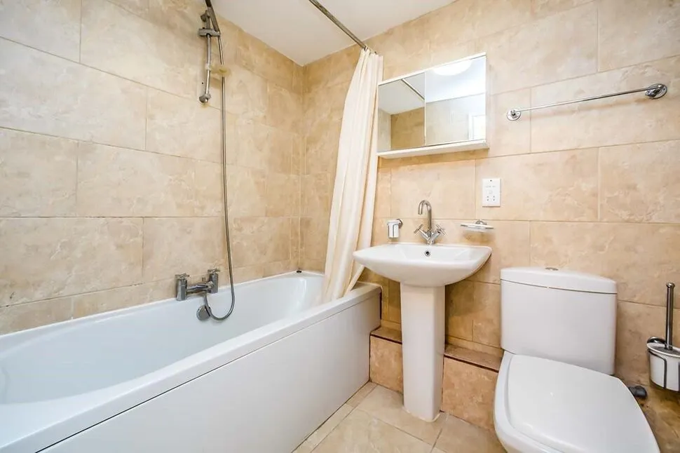 Savile Park Road, Halifax, HX1, photo 6