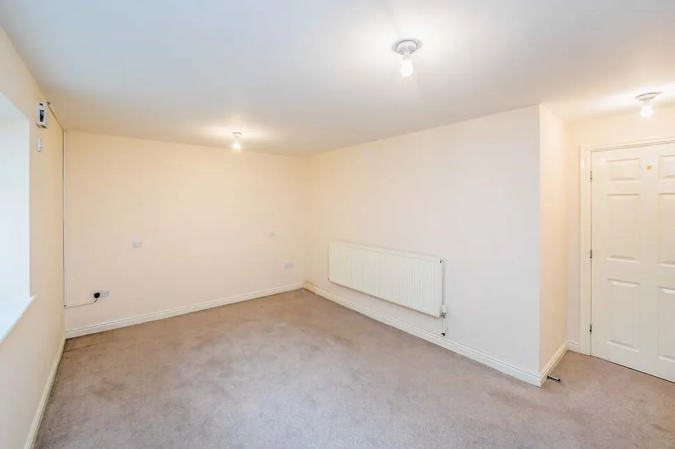 Savile Park Road, Halifax, HX1, photo 7