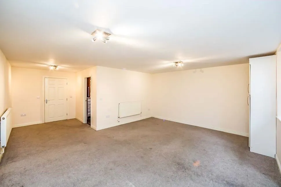 Savile Park Road, Halifax, HX1, photo 5