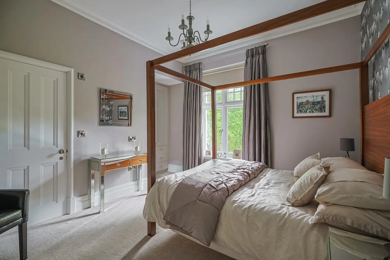 Gower Road, Sketty, photo 32