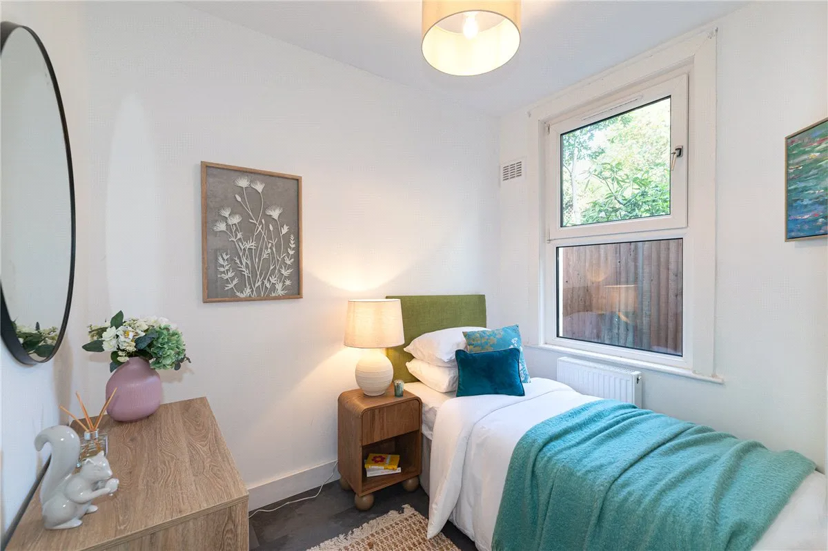 Lynn Road, London, SW12, photo 12