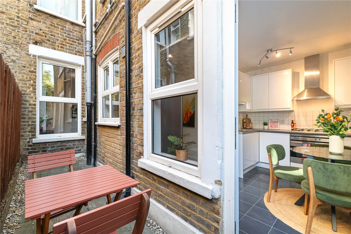Lynn Road, London, SW12, photo 6