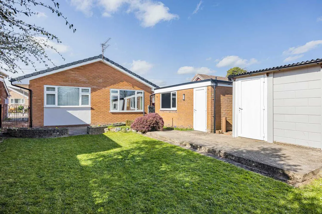 Mowbray Close, Leominster, Herefordshire, HR6 9AZ, photo 12
