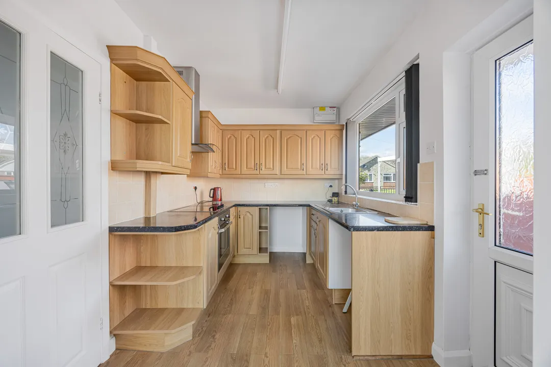 Mowbray Close, Leominster, Herefordshire, HR6 9AZ, photo 3