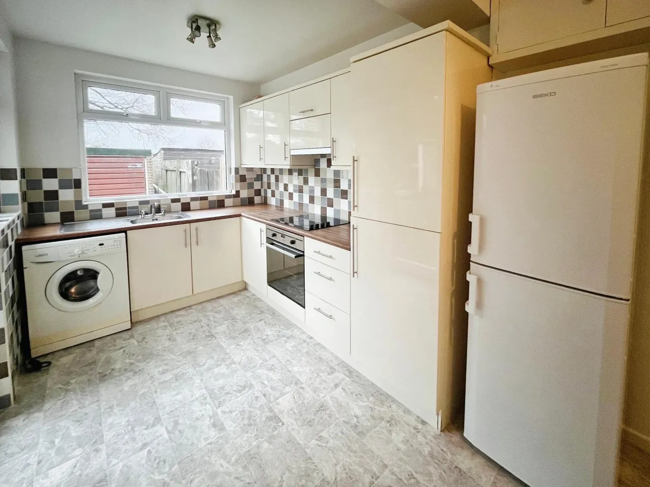 Warrenmount, Lisburn, BT28, photo 7