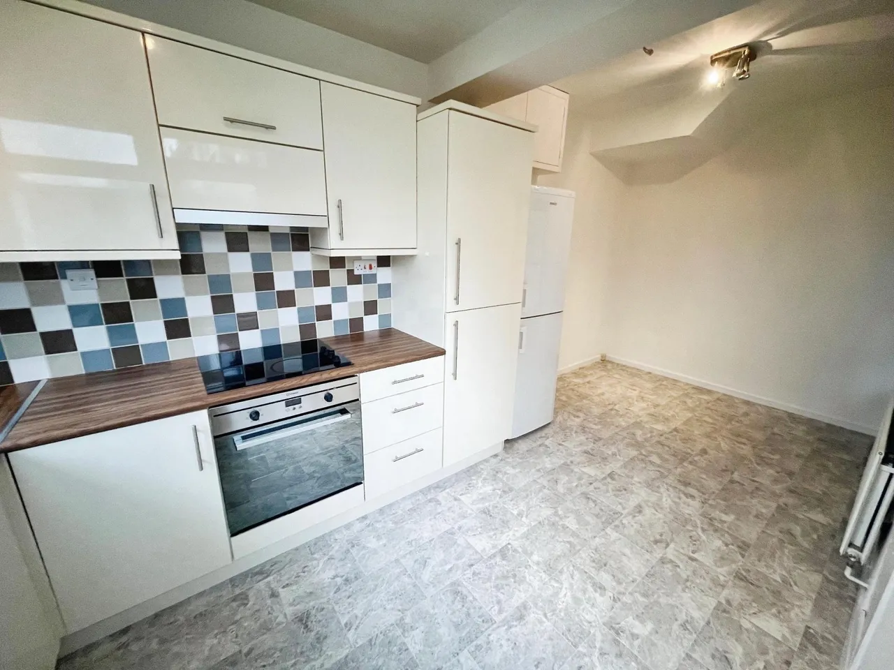 Warrenmount, Lisburn, BT28, photo 8