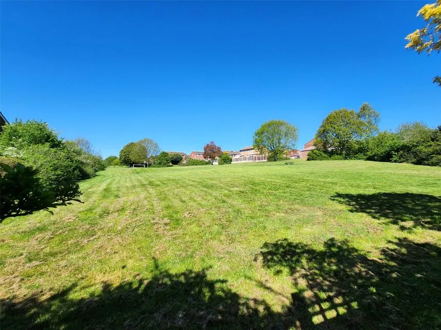 Keats Close, Galley Common, Warwickshire, CV10, photo 4