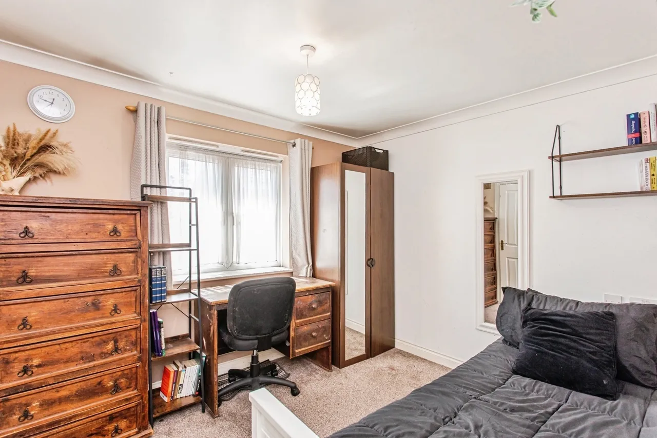 Collier Way, Southend-on-Sea, Essex, SS1, photo 18