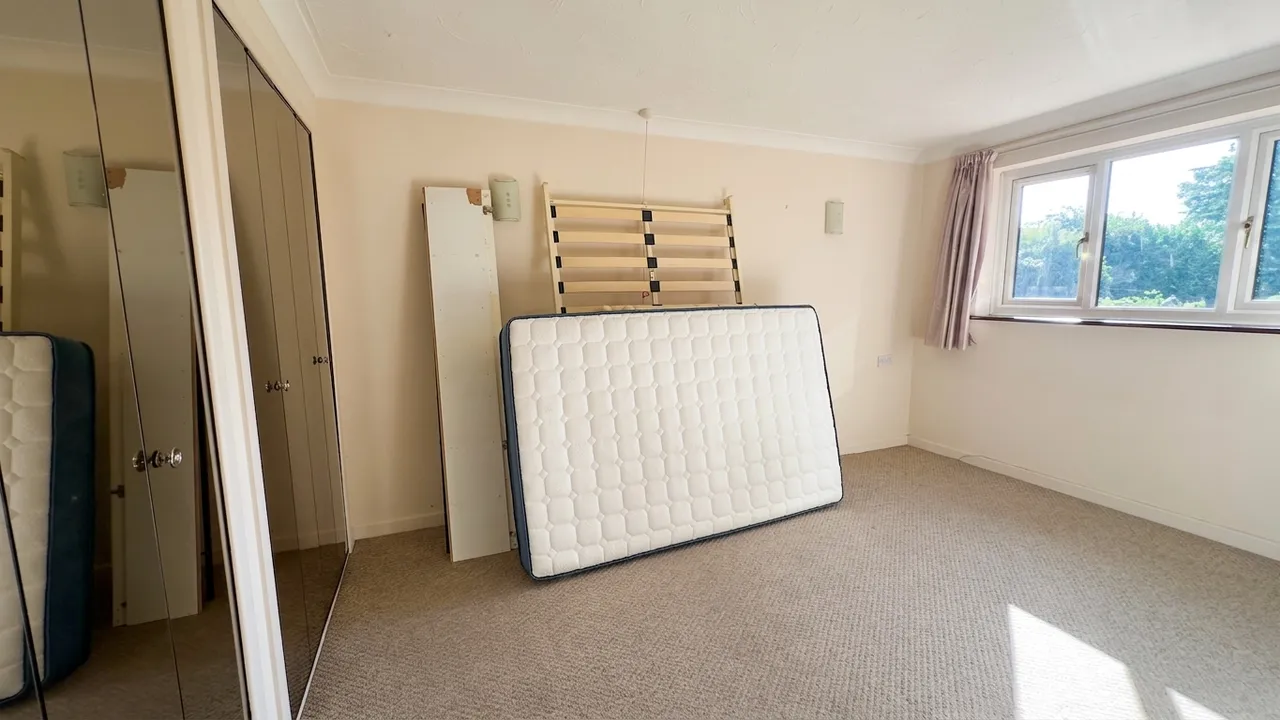 Pond Court The Ridgeway, Codicote, SG4, photo 6