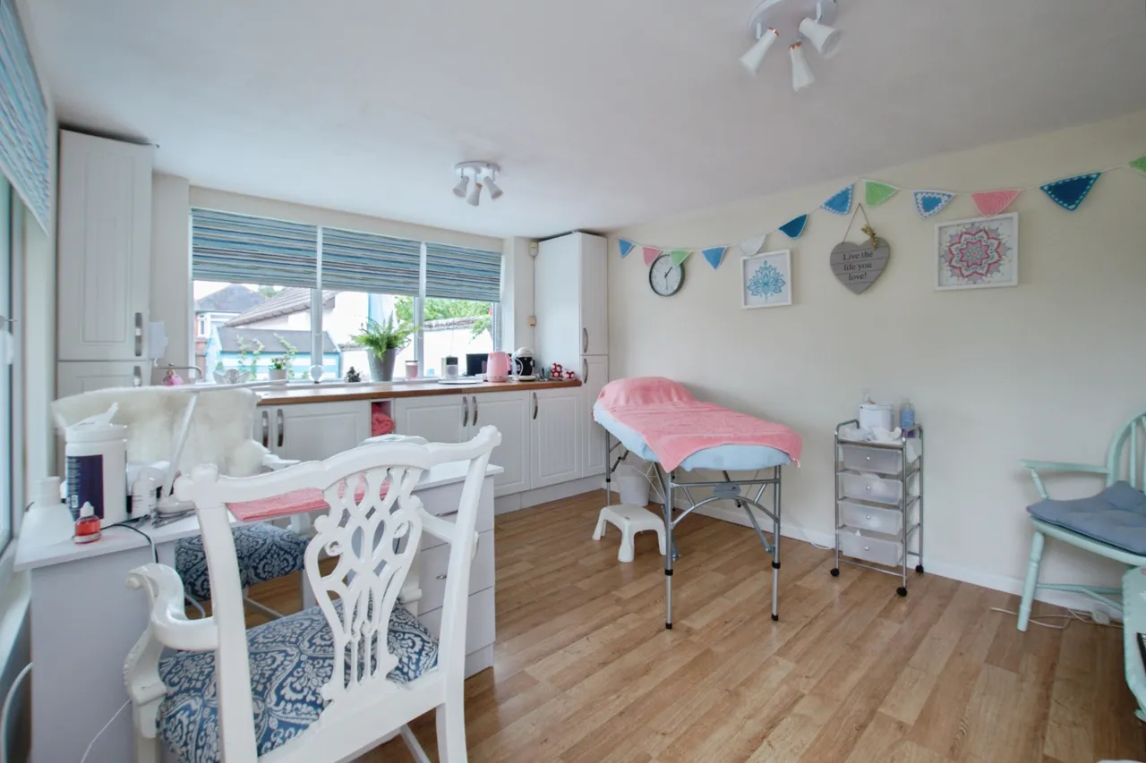 Heather Road, Bournemouth, BH10, photo 12