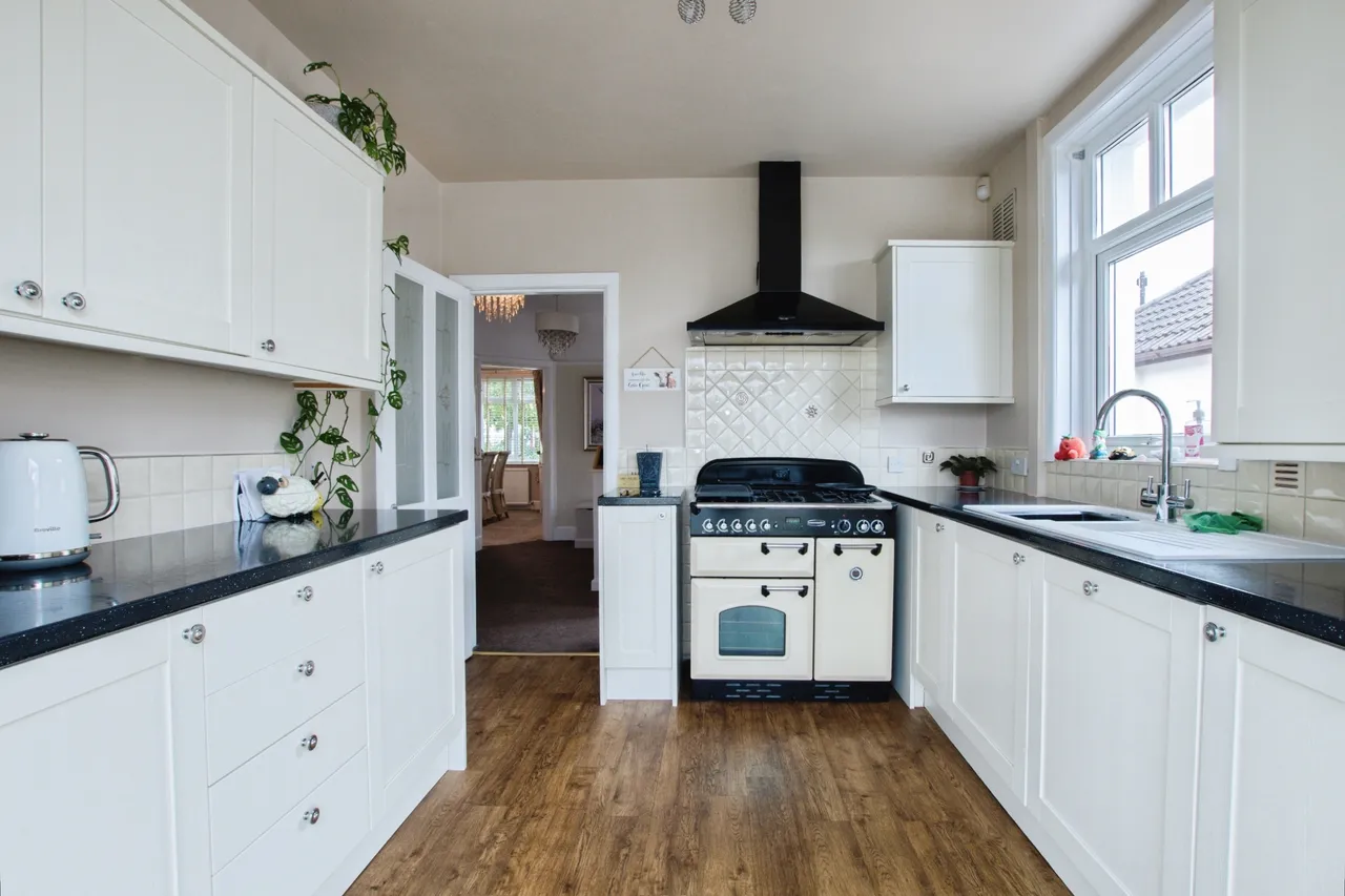 Heather Road, Bournemouth, BH10, photo 6