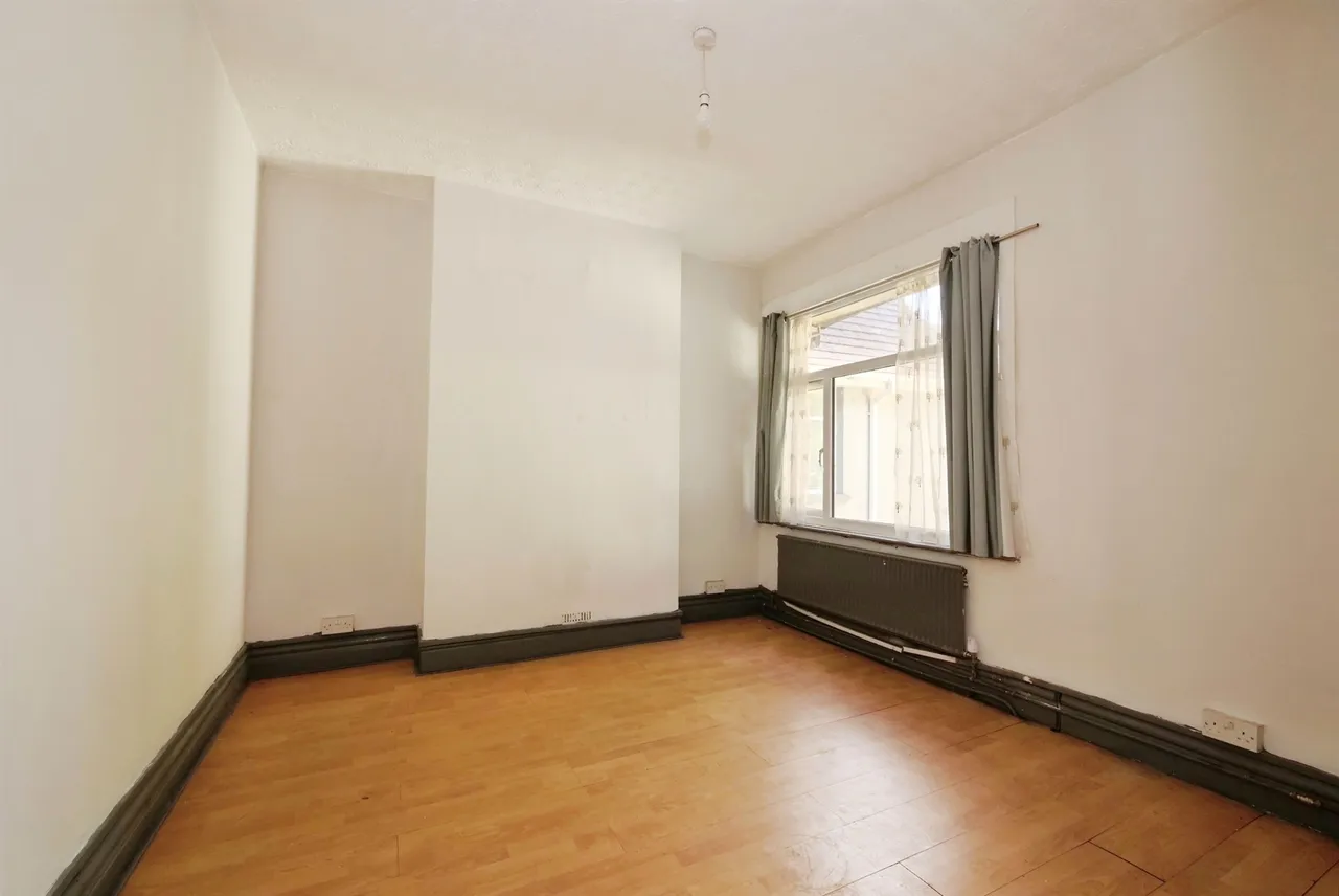 Gladstone Street, Abertillery, NP13, photo 23