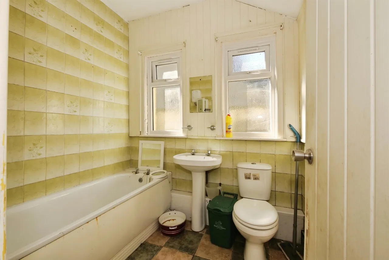 Gladstone Street, Abertillery, NP13, photo 3