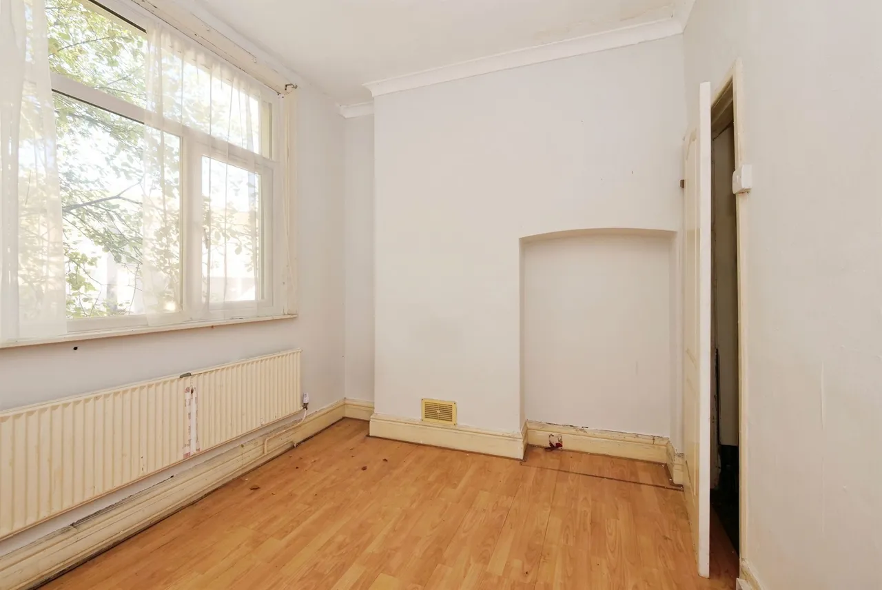 Gladstone Street, Abertillery, NP13, photo 21