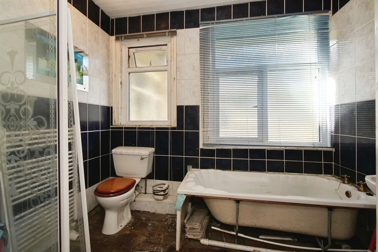 Gladstone Street, Abertillery, NP13, photo 22