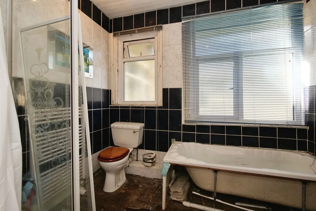 Gladstone Street, Abertillery, NP13, photo 12