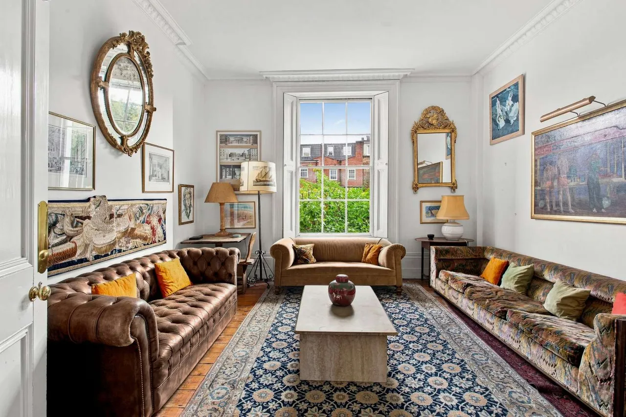 Gloucester Crescent, Primrose Hill, London, NW1 7DS, photo 3