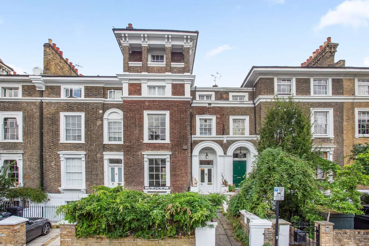 6 bed house for sale — Gloucester Crescent, Primrose Hill, London, NW1 7DS