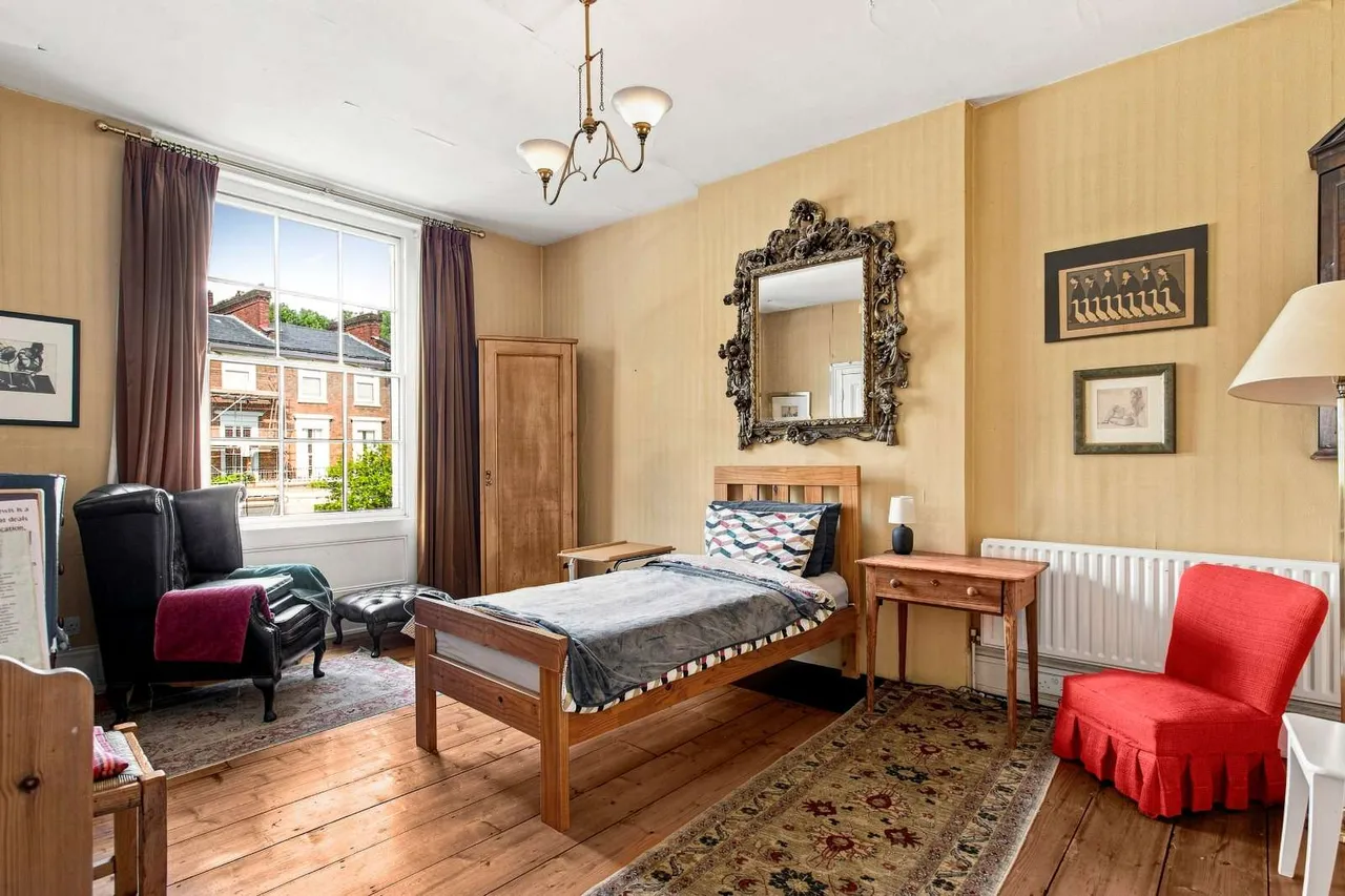 Gloucester Crescent, Primrose Hill, London, NW1 7DS, photo 8