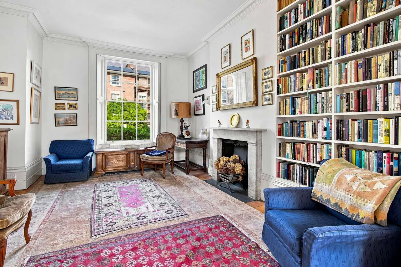 Gloucester Crescent, Primrose Hill, London, NW1 7DS, photo 4