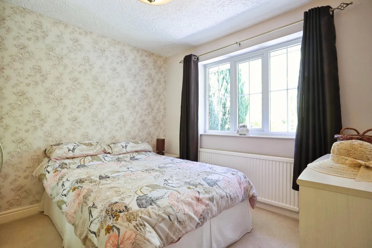 East Causeway Vale, Adel, LS16, photo 15