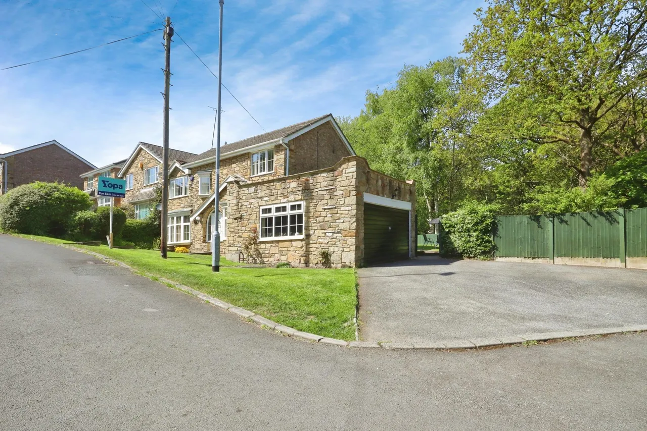 East Causeway Vale, Adel, LS16, photo 20