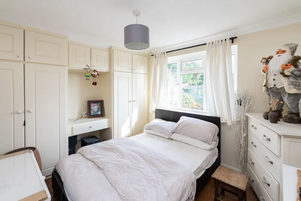 Tollgate Road, Dorking, RH4, photo 13
