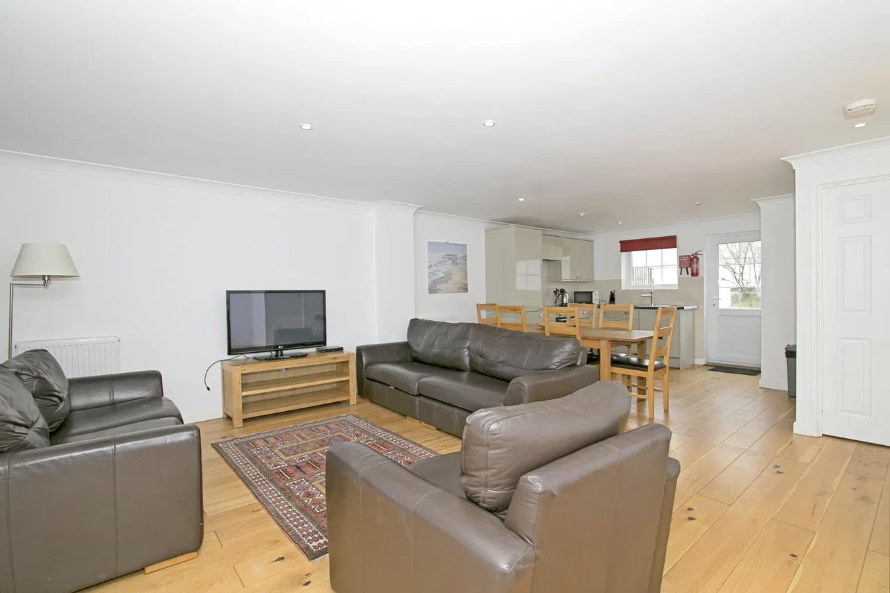 Golf Lodges, Atlantic Reach, TR8, photo 6