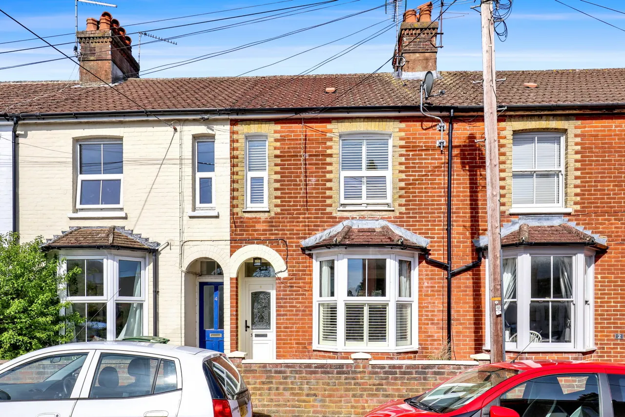 2 bed house for sale — Youngs Road, Alton, GU34 2DT