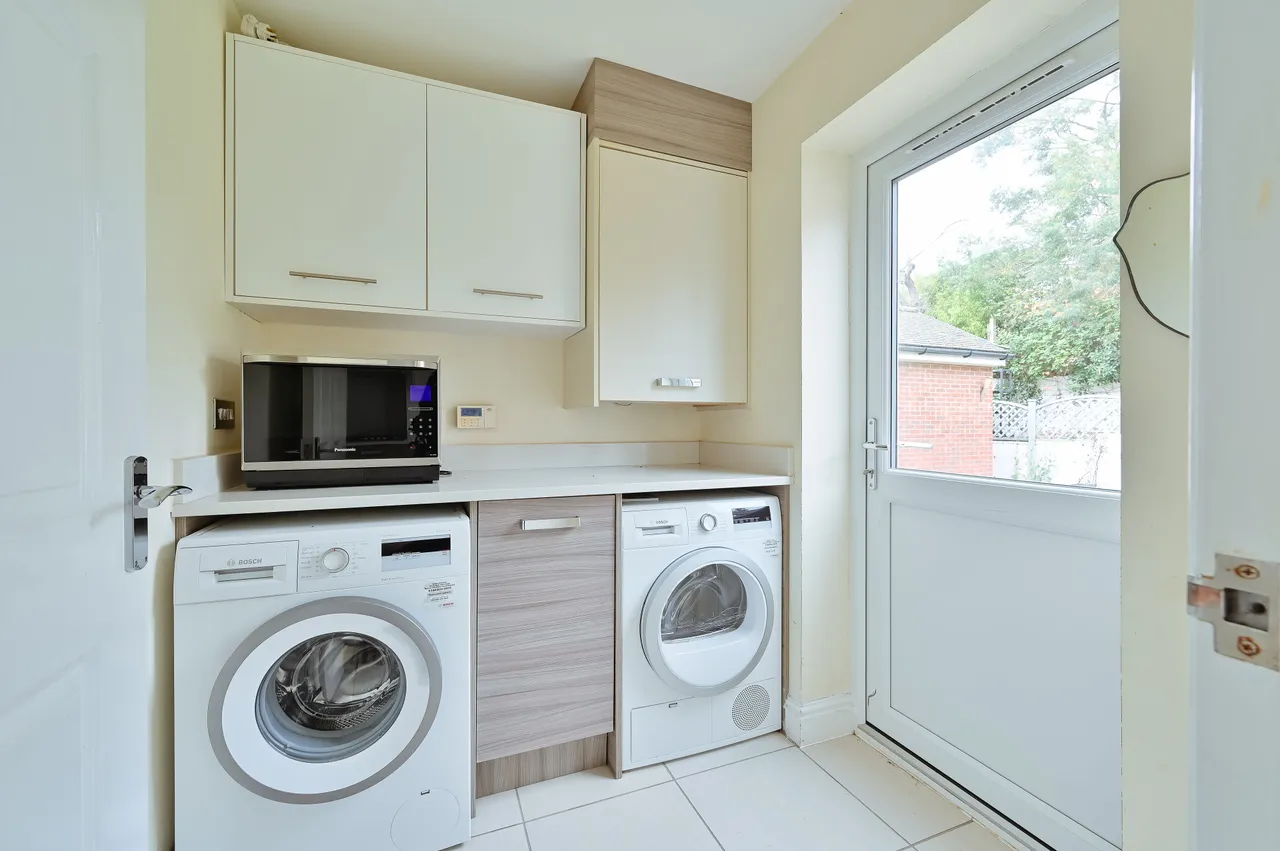Bushey, WD23, photo 9