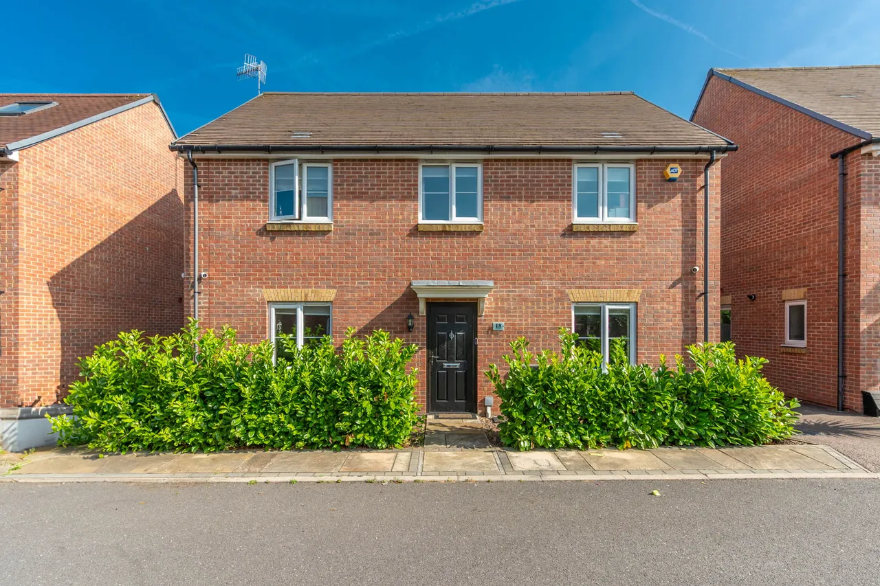Bushey, WD23, photo 26